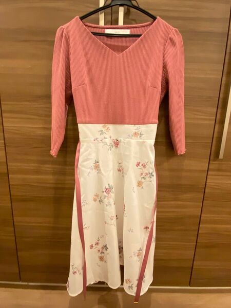 tocco closet トッコクローゼット 花柄ドッキングワンピース