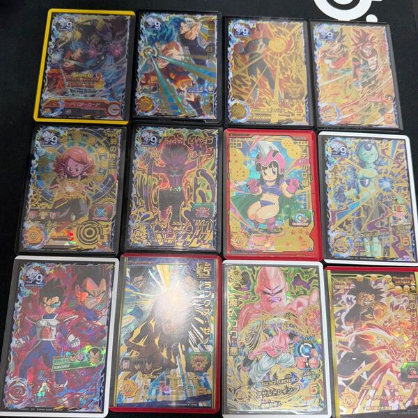 ドラゴンボールヒーローズカード引退したので売ります。傷の状態など気になるカードがあればいってくれれば送ります。