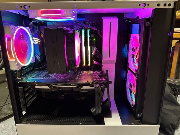 旧式ゲーミングPC
