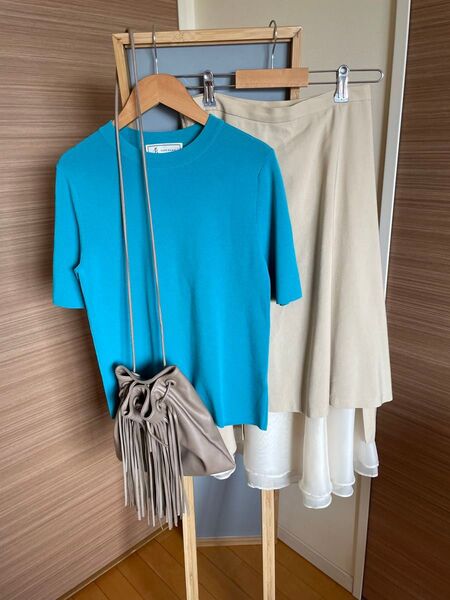 まとめ売り 2点セット コーデ売り ロングスカート フレア ベージュ プルオーバー 半袖 トップス カットソー Tシャツ