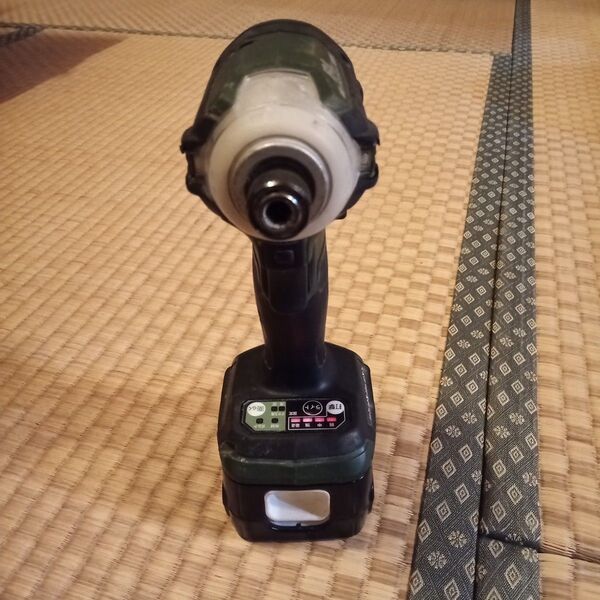 ☆激レアおすすめ商品★おまけのサービス品もあり!TD161D Makita 充電式インパクトドライバ 14.4V