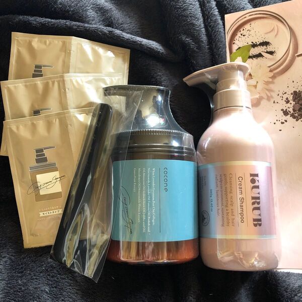 届いたばかり《新品未開封》cocone クレイクリームシャンプー ボトル1 オマケはお試し新商品KURUB