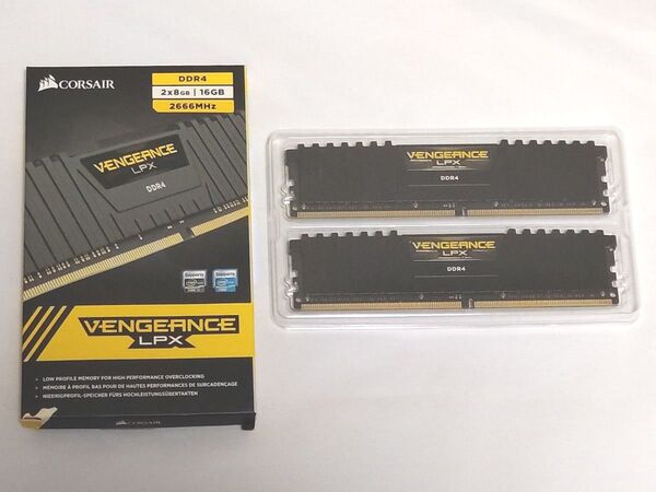 CORSAIR VENGEANCE LPX DDR4 16GB 2x8GB 2666MHz メモリ