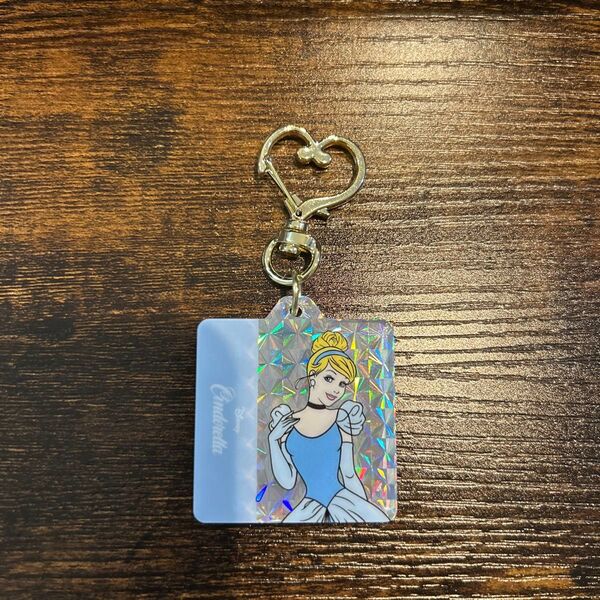 ディズニープリンセス シークレットキーホルダー シンデレラ