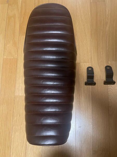 汎用品バイクシート ブラウン タックロール