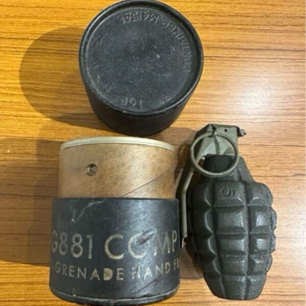 アメリカ軍・手弾 FUZE/M228/MEI92C/011-010 パイナップル型 手榴弾 グレネード