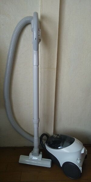 22年製!!、軽量型、三菱、紙パック式掃除機(エアーノズル)