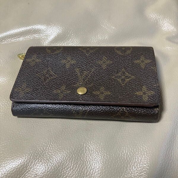 LOUIS VUITTON ルイヴィトン モノグラム 三つ折り財布