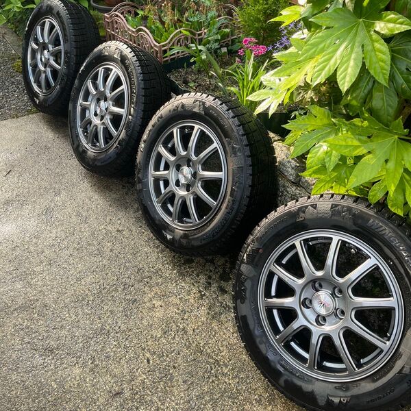 4本セット スタッドレスタイヤホイールセット 195/65R15 2023年製 プリウス30に使用