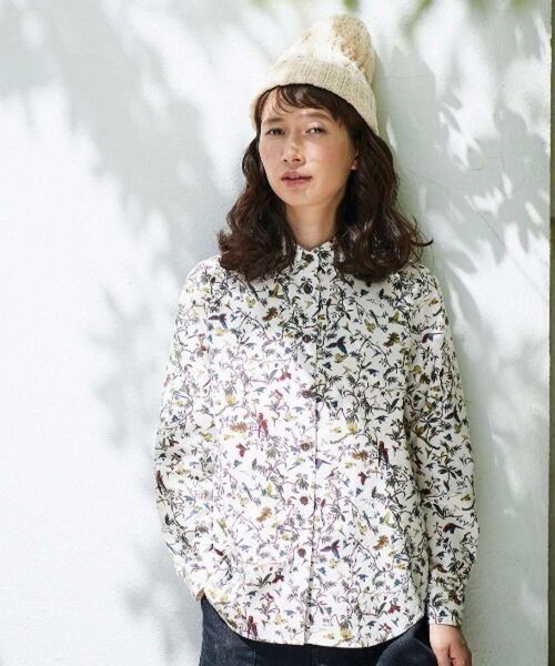 【美品】サニークラウズ よく見ると鳥だらけシャツ 総柄 白 フェリシモ