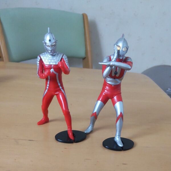 ハイパー ウルトラマン・ ウルトラセブンとウルトラマンのフィギュア当時物
