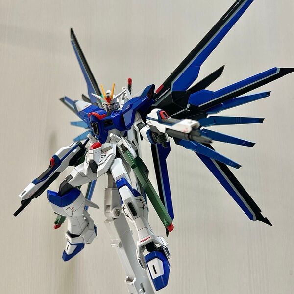 HG マイティーストライクフリーダム ガンプラ プラモデル
