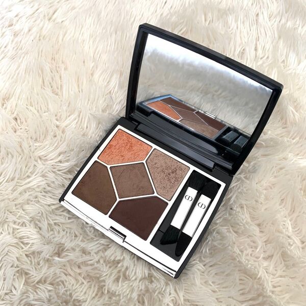 DIOR ディオール サンククルール クチュール 679 アイシャドウ