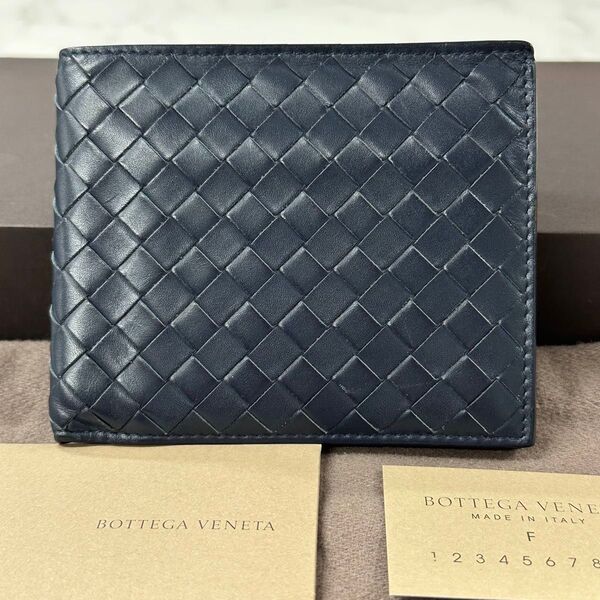 新品同様! ボッテガヴェネタ BOTTEGA VENETA 財布 二つ折り 折り財布 イントレチャート