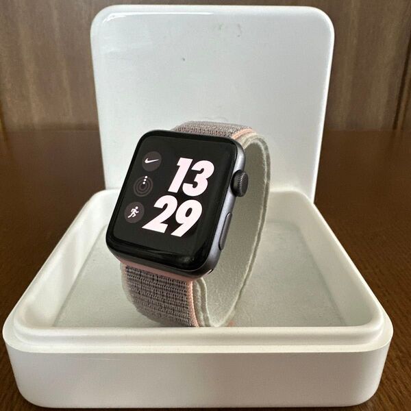 Apple Watch series3 ナイキ/NIKEモデル 42mm