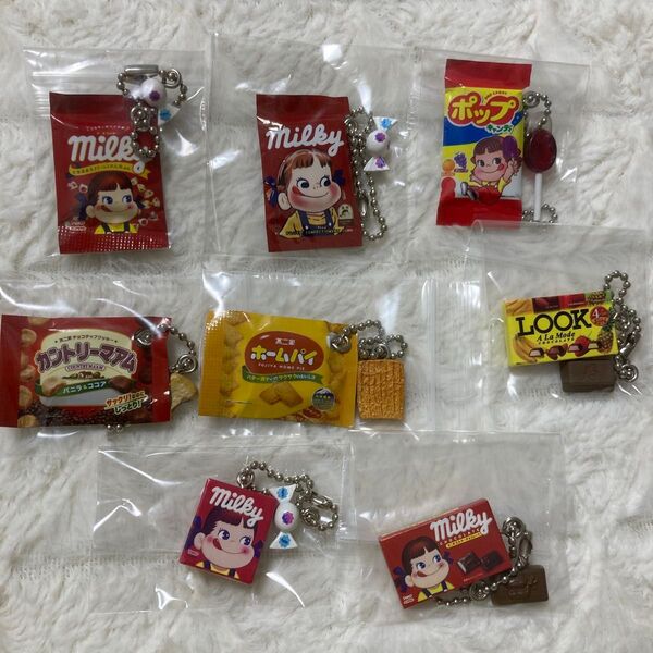 不二家お菓子マスコットチャーム