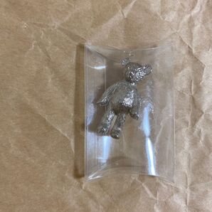 テディベア ブローチ