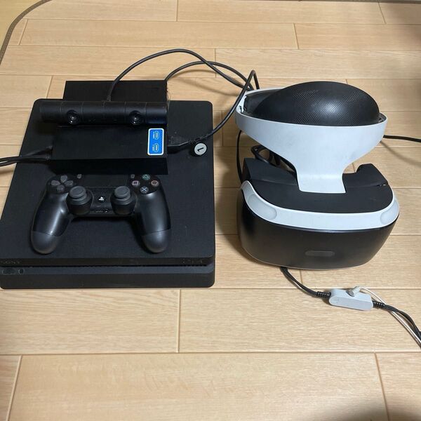 PlayStation4 PS4本体 ジェット・ブラック CUHー2000 PSVR本体 カメラ付き ソフト2枚セット