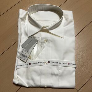 新品 UNIQLO/ユニクロ ノンアイロンファインクロスシャツ S ホワイト 未使用 ワイシャツ ビジネス