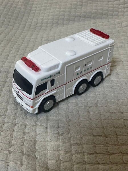 【レア品】救急車 おもちゃ SUPER AMBULANCE 白 ホワイト ミニカー チョロQ 箱無し