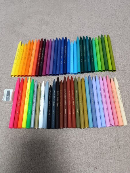 サクラ クーピー ペンシル まとめ売り58本 鉛筆削り付き 図工 学校 お絵かき ぬり絵 色ぬり 学用品絵画用