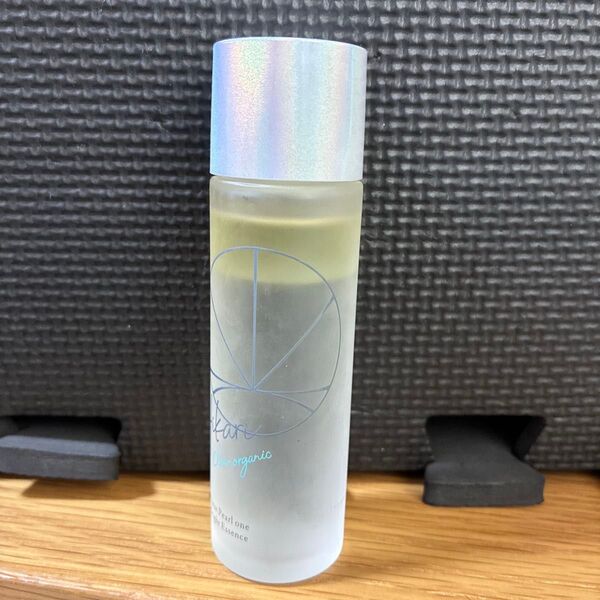 HIKARI クリアパールワン ブライトエッセンス 50ml