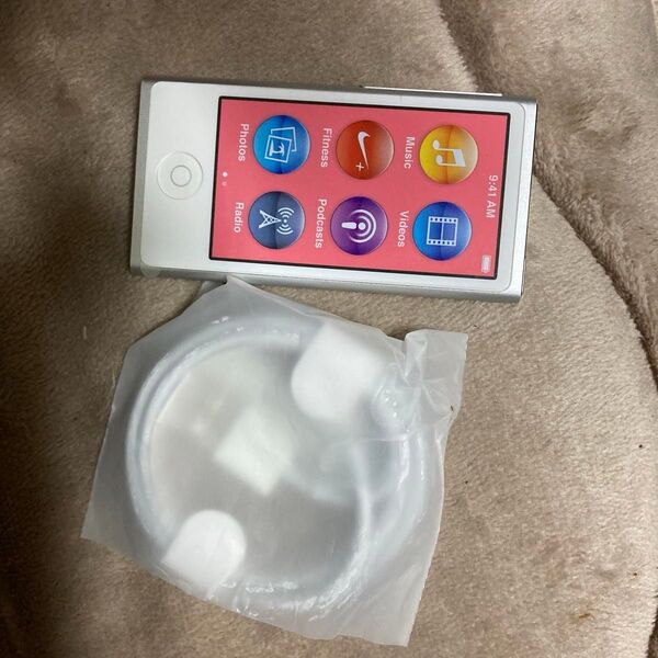 Apple iPod nano 第7世代 シルバー A1446 16GBモデル?