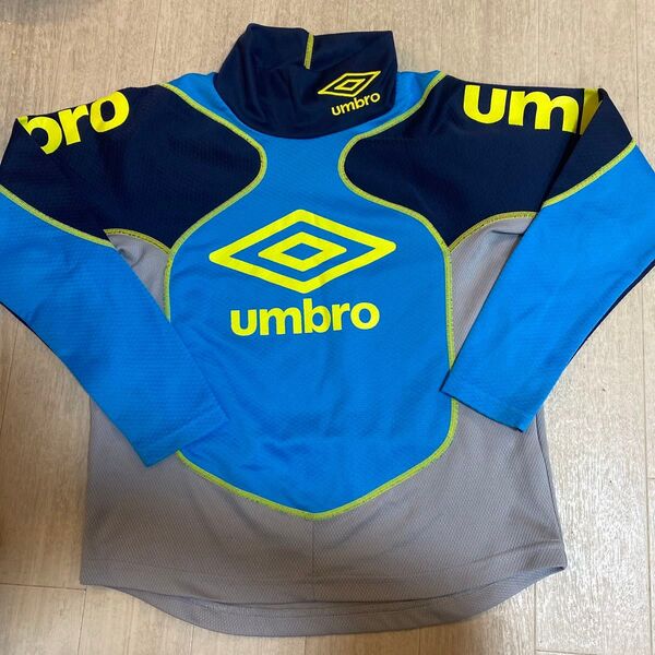 umbro サッカー スポーツウェア 男の子130cm