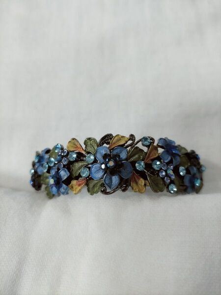 ヘアクリップ 花 ラインストーン 青 ブルー