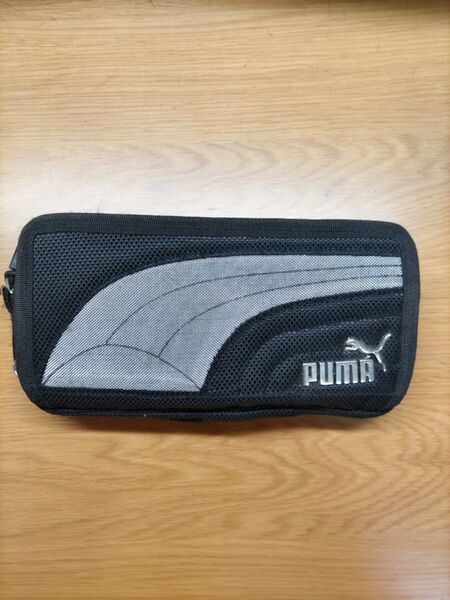 PUMA 布製ペンケース ブラック グレー
