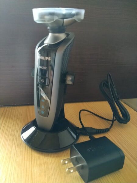 PHILIPS Arcitec 電動シェーバー シルバー