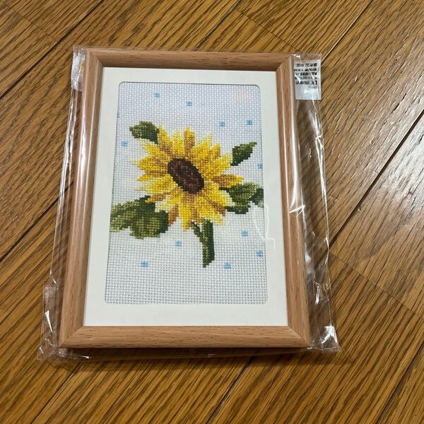 ハンドメイド クロスステッチ刺繍完成品