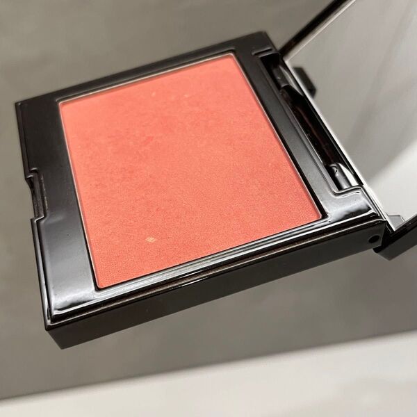 LAURA MERCIER ブラッシュカラーインフュージョン 09 ピーチ コーラルカラー チーク ローラメルシエ