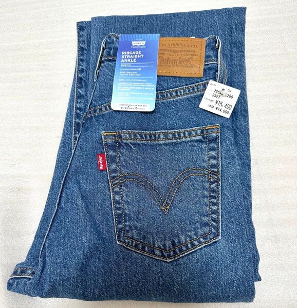 新品未使用 リーバイス Levi's ストレートデニム 品番72693-0200