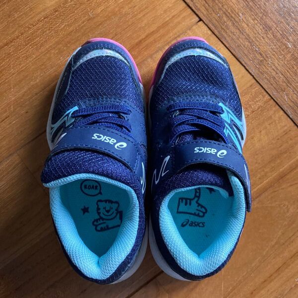 asicsキッズシューズ