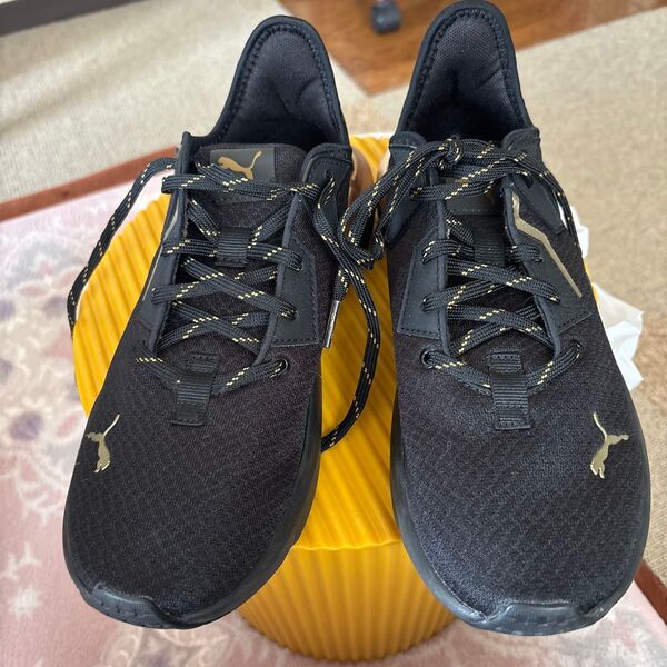 PUMA レディーススニーカー ブラック 24㌢