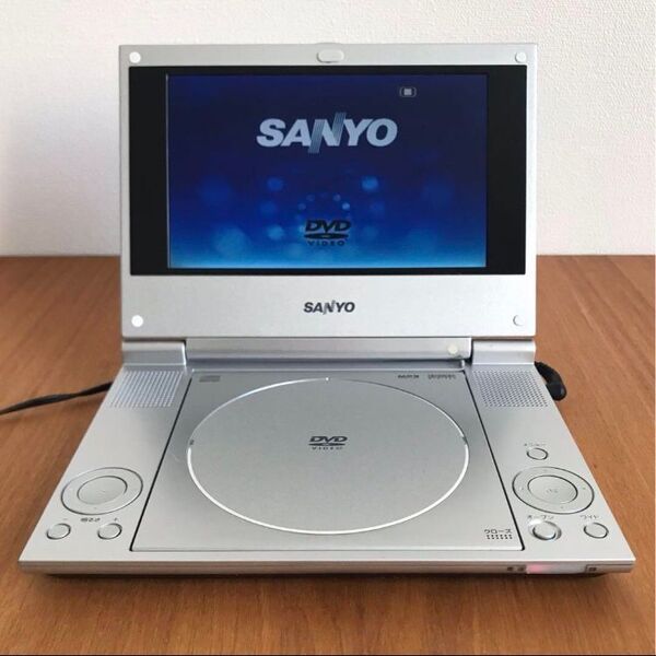 ★★欠品あり★★ SANYO サンヨー ポータブルDVDプレーヤー DVD-HP72T ムービッシュ DVD-HP72T-S