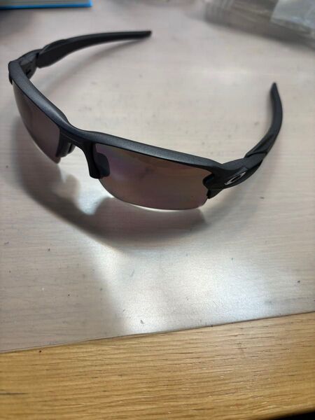 Oakley フラック2.0 flak2.0 ブラックフレーム サングラス
