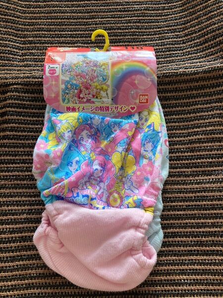 新品未使用品 パンツ 110サイズ 2枚 映画 プリキュア ミラクルリープ みんなとの不思議な1日 映画イメージの特別デザイン