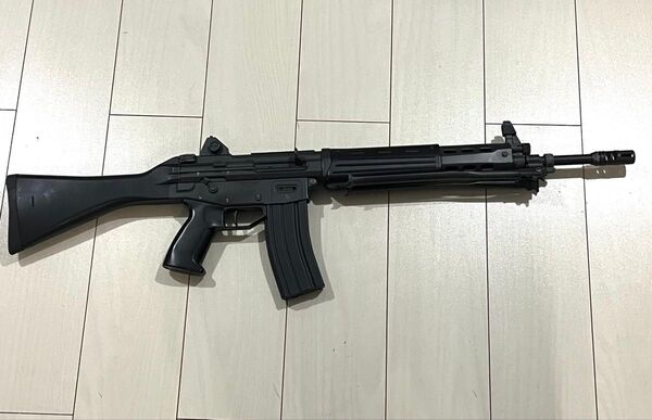 【訳あり特価】東京マルイ スタンダード電動ガン 89式小銃 固定銃床式 マグキャッチ欠損 生産終了 自衛隊 5.56mm小銃