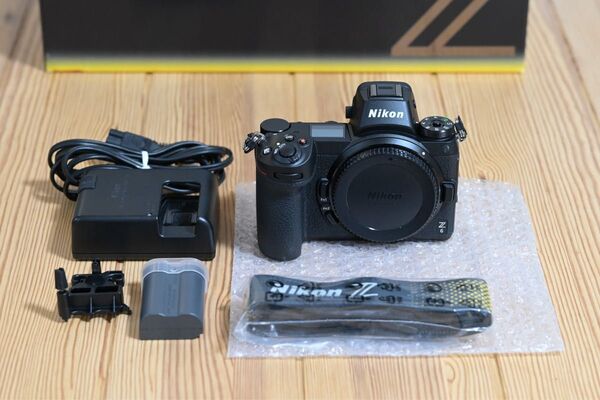 Nikon Z6 未使用に近い美品 S6枚