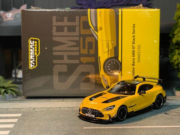ターマックワークス 1/64 メルセデス AMG GT ブラックシリーズ イエローM Tarmac Works