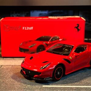 ブラーゴ 1/64 フェラーリ F12 TDF