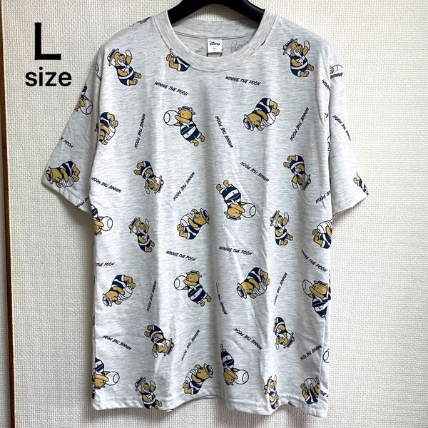未使用タグ付き Lサイズ ディズニー くまのプーさん 半袖Tシャツ グレー 総柄 カットソー 男女兼用 ユニセックス