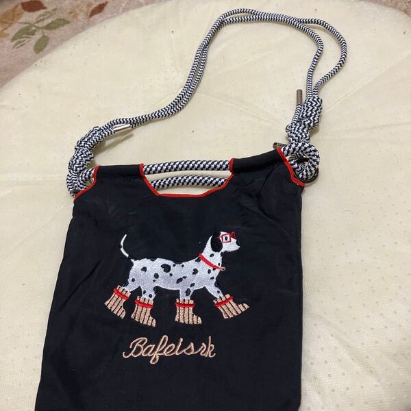 メガネ犬刺繍 ショルダーバッグ