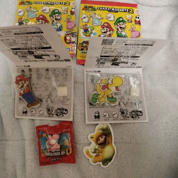 マリオ キャラマグネッツ きいろヨッシー マグネット 防水ステッカーとピンクヨッシーストラップ付き