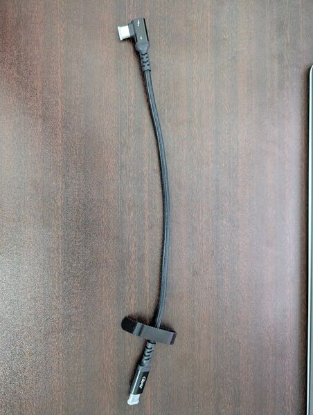 Thunderbolt 4 ケーブル