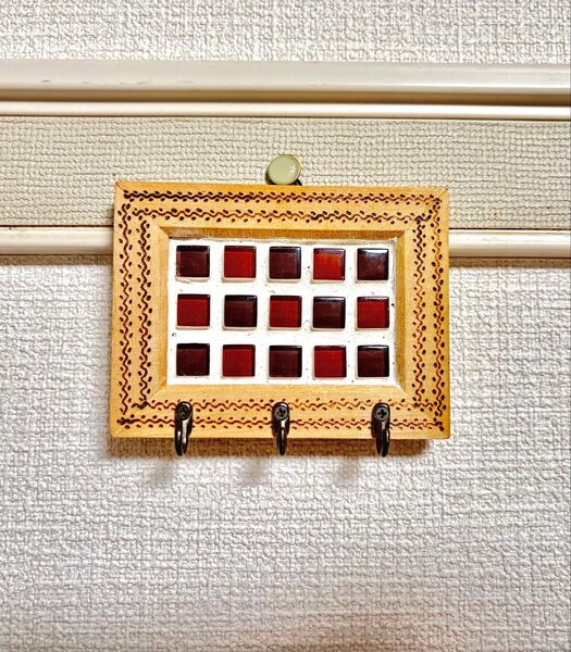 木製タイルとフックの壁掛けインテリア ハンドメイド4