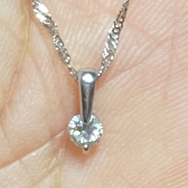 ELLE Pt900 天然ダイヤモンド 0.10ct 一粒ダイヤモンドネックレス