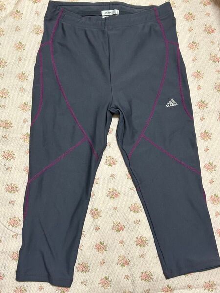 adidas ハーフレギンス